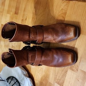 LOVELY Brown Frye Motorcycle Boot #77345 with Removable Harness